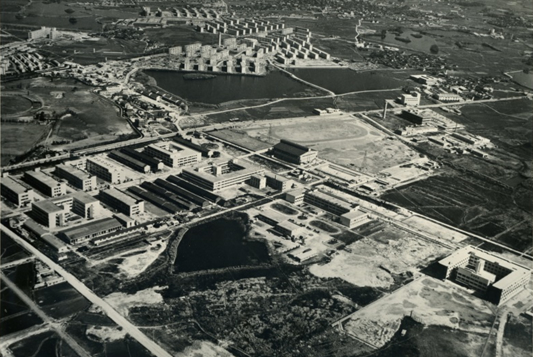 大阪府立大学中百舌鳥キャンパス全景（昭和40年撮影）